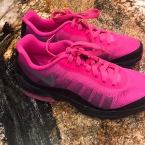 Nike Air tennis shoes